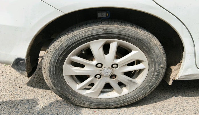 2013 Honda Amaze 1.5L I-DTEC VX, Diesel, Manual, 72,154 km, tyre