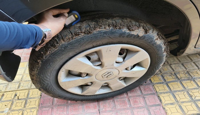 2014 Maruti Wagon R 1.0 LXI CNG, Petrol, Manual, 99,073 km, tyre