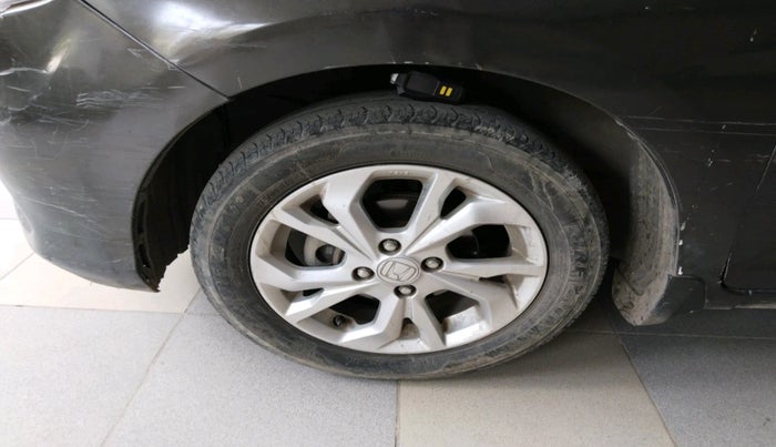 2018 Honda Amaze 1.2L I-VTEC V CVT, Petrol, Automatic, 39,107 km, tyre