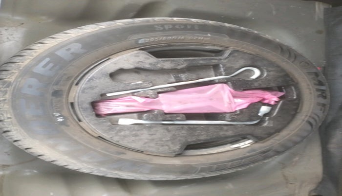 2019 Maruti Vitara Brezza VDI, Diesel, Manual, 1,08,406 km, tyre