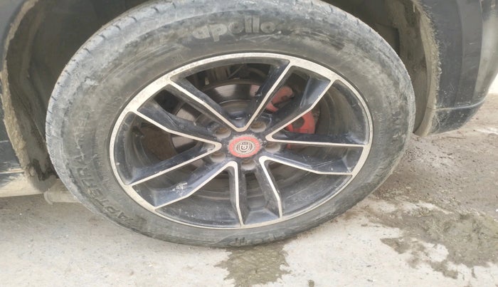 2019 Maruti Vitara Brezza VDI, Diesel, Manual, 1,08,406 km, tyre