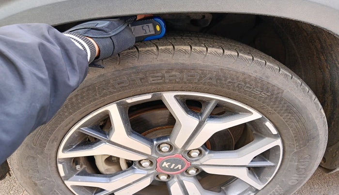 2019 KIA SELTOS GTK 1.4 PETROL, Petrol, Manual, 46,371 km, tyre