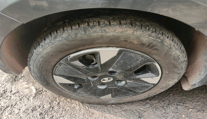 2023 Tata TIAGO EV XZ PLUS TECH LUX LONG RANGE, Electric, Automatic, 42,251 km, tyre