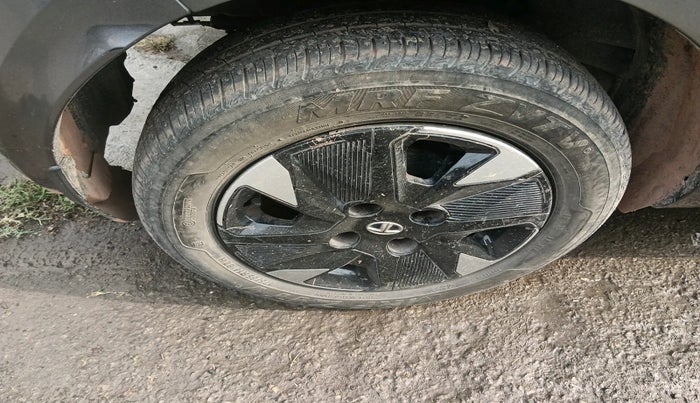 2023 Tata TIAGO EV XZ PLUS TECH LUX LONG RANGE, Electric, Automatic, 42,251 km, tyre