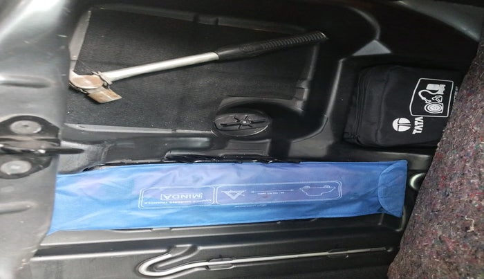 2024 Tata PUNCH EV ADVENTURE LONG RANGE 7.2 FAST CHARGER, Electric, Automatic, 21,137 km, tyre