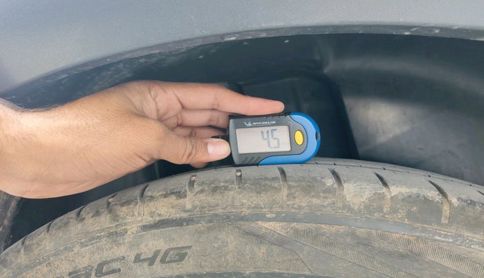 2022 Skoda KUSHAQ MONTE CARLO 1.5L TSI DSG, Petrol, Automatic, 50,189 km, tyre