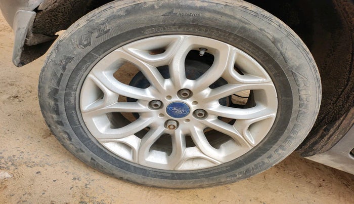 2014 Ford Ecosport TITANIUM 1.5L DIESEL, Diesel, Manual, 1,49,228 km, tyre