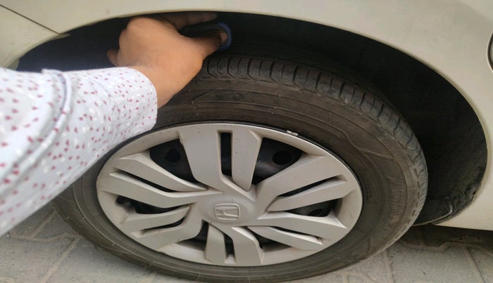 2021 Maruti Ertiga VXI CNG, Petrol, Manual, 54,063 km, tyre