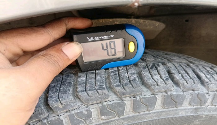 2010 Chevrolet Spark LS 1.0, Petrol, Manual, 12,394 km, tyre