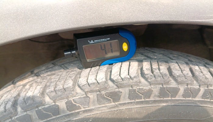 2010 Chevrolet Spark LS 1.0, Petrol, Manual, 12,394 km, tyre