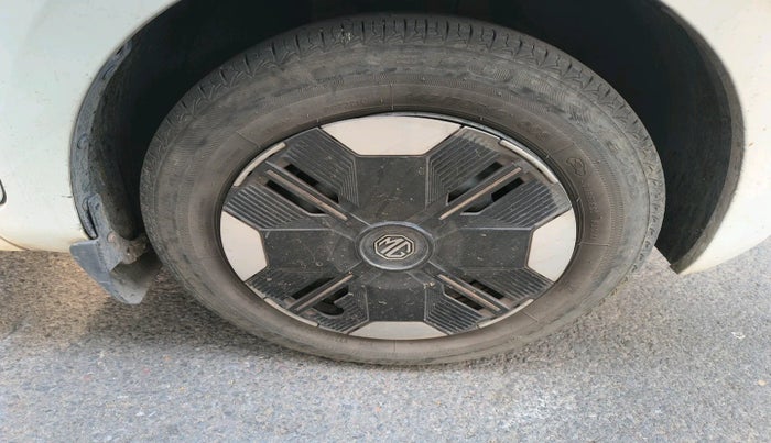 2024 MG COMET Excite FC, Electric, Automatic, 31,870 km, tyre