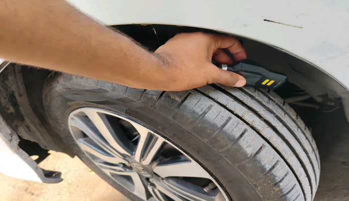 2019 Honda City 1.5L I-DTEC V, Diesel, Manual, 1,53,290 km, tyre