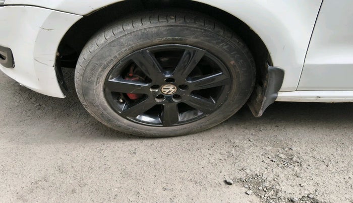 2011 Volkswagen Polo HIGHLINE DIESEL, Diesel, Manual, 77,813 km, tyre