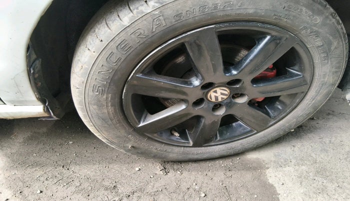 2011 Volkswagen Polo HIGHLINE DIESEL, Diesel, Manual, 77,813 km, tyre