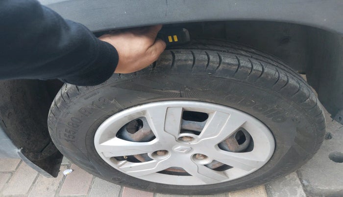 2015 Renault Kwid RXT 0.8, Petrol, Manual, 60,396 km, tyre