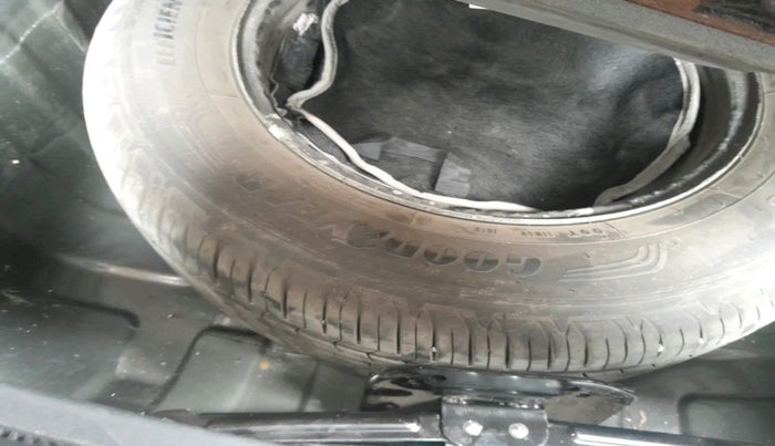 2025 Tata Curvv Pure Plus S 1.2 Petrol 7DCA, Petrol, Automatic, 4,049 km, tyre