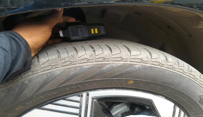 2025 Tata Curvv Pure Plus S 1.2 Petrol 7DCA, Petrol, Automatic, 4,049 km, tyre