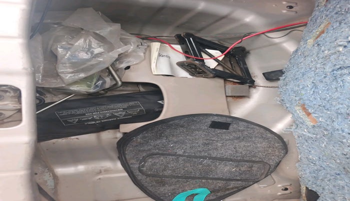 2020 Hyundai NEW SANTRO MAGNA, Petrol, Manual, 65,092 km, tyre