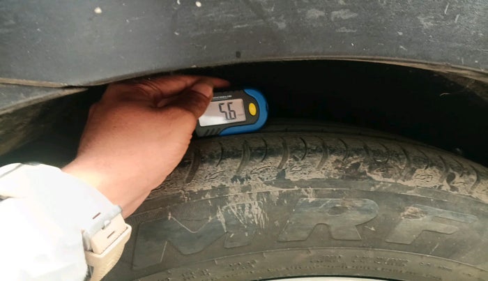 2014 Hyundai Santa Fe 4 WD AT, Diesel, Automatic, 88,920 km, tyre