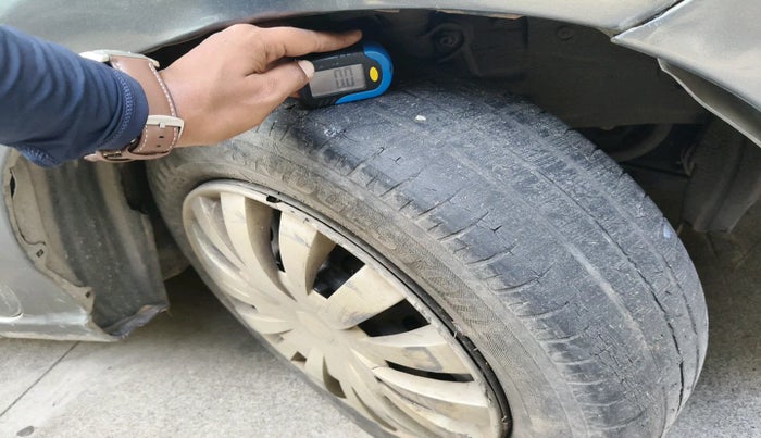 2010 Honda City 1.5L I-VTEC S MT, Petrol, Manual, 1,07,109 km, tyre