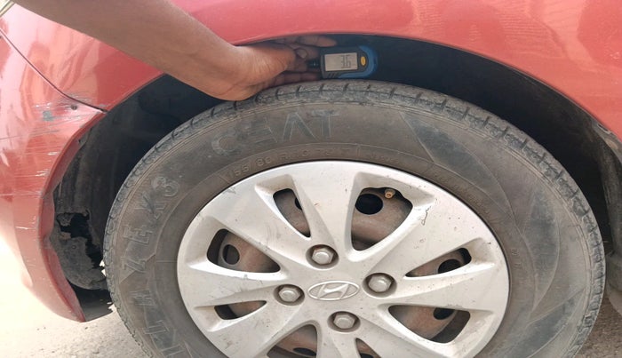 2011 Hyundai i10 SPORTZ 1.2, Petrol, Manual, 58,566 km, tyre