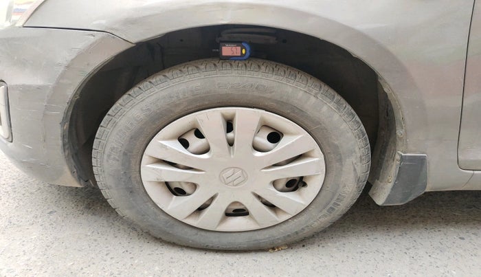 2016 Maruti Swift LXI (O), Petrol, Manual, 19,298 km, tyre