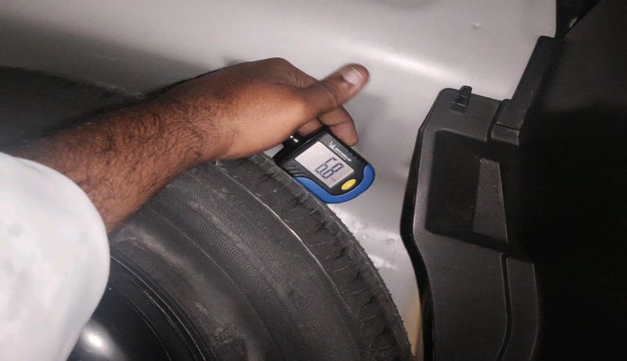 2020 Maruti Swift ZXI AMT, Petrol, Automatic, 13,502 km, tyre