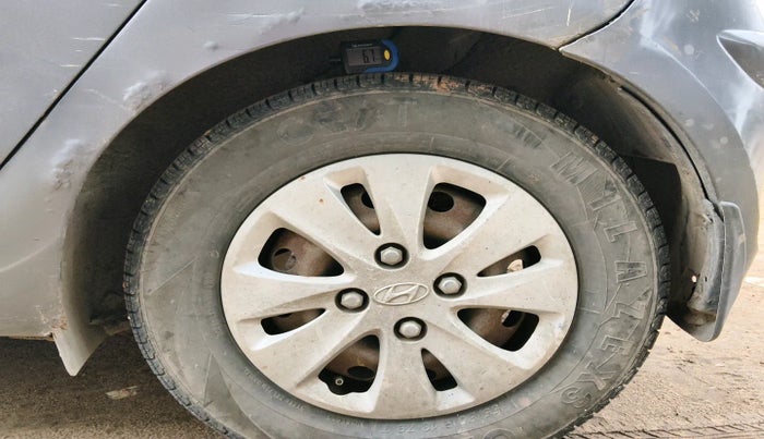 2011 Hyundai i10 MAGNA 1.2, Petrol, Manual, 1,26,263 km, tyre