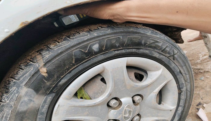 2012 Hyundai Accent GLE, Petrol, Manual, 1,06,671 km, tyre