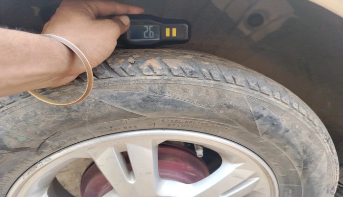 2010 Hyundai i20 SPORTZ 1.2, Petrol, Manual, 1,11,078 km, tyre