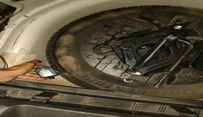 2016 Volkswagen Polo TRENDLINE 1.2L PETROL, Petrol, Manual, 74,436 km, tyre