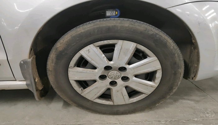 2016 Volkswagen Polo TRENDLINE 1.2L PETROL, Petrol, Manual, 74,436 km, tyre