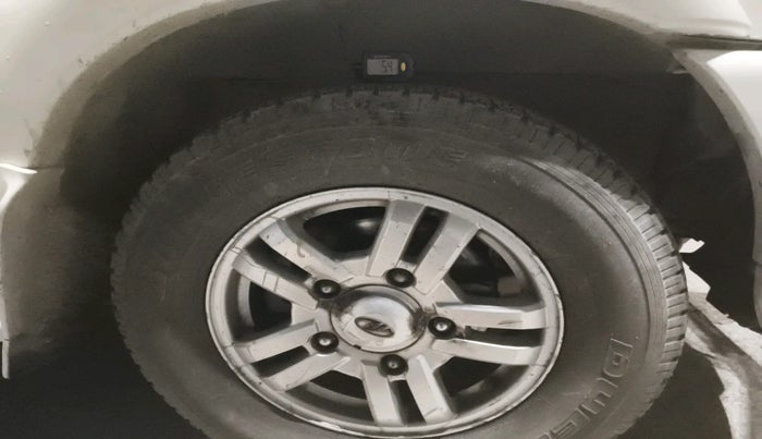 2013 Mahindra Scorpio VLX 2WD BS-III, Diesel, Manual, 1,52,068 km, tyre