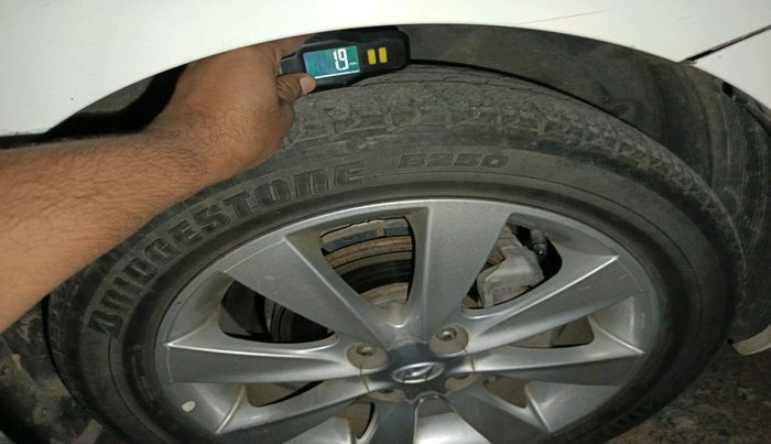 2013 Hyundai Verna FLUIDIC 1.6 VTVT SX, Petrol, Manual, 59,967 km, tyre