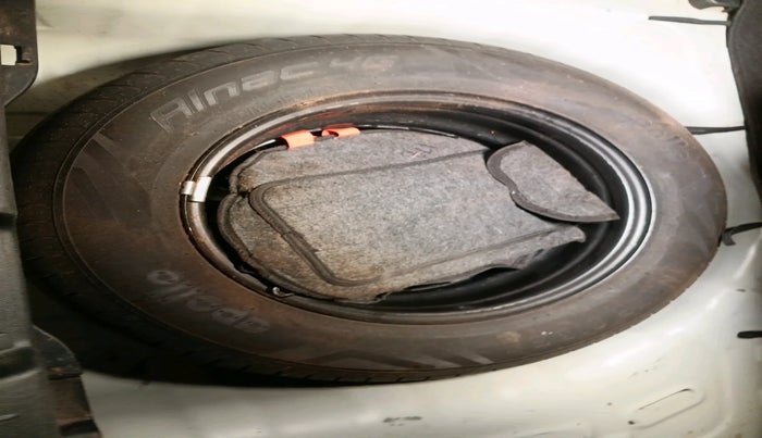 2022 Hyundai VENUE S PLUS 1.5 CRDI, Diesel, Manual, 63,103 km, tyre