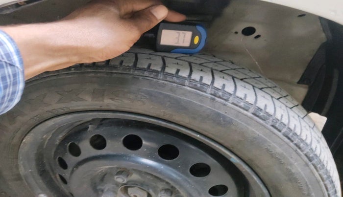 2016 Maruti Wagon R 1.0 VXI AMT, Petrol, Automatic, 84,921 km, tyre