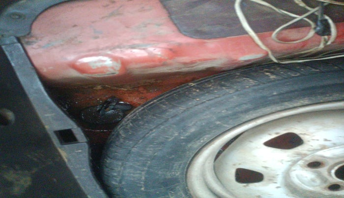 2013 Hyundai Santro Xing GL PLUS, Petrol, Manual, 8,88,105 km, tyre