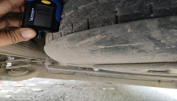 2014 Renault Duster 85 PS RXE DIESEL ADVENTURE, Diesel, Manual, 1,55,932 km, tyre