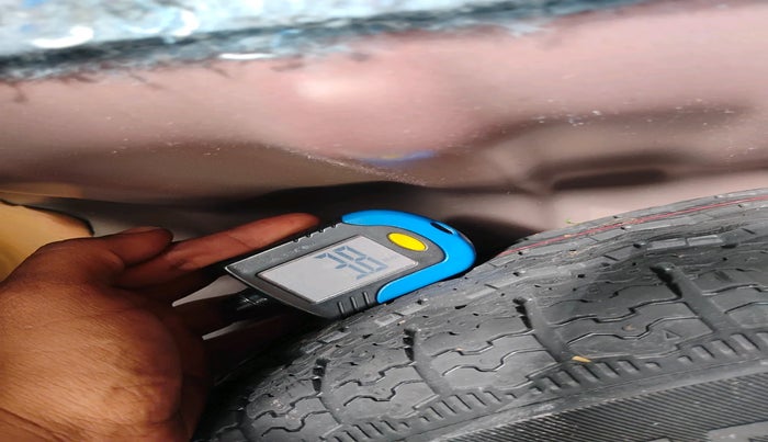 2023 Nissan MAGNITE XV TURBO CVT, Petrol, Automatic, 3,593 km, tyre