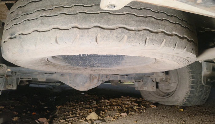 2011 Mahindra Scorpio SLE, Diesel, Manual, 1,22,071 km, tyre