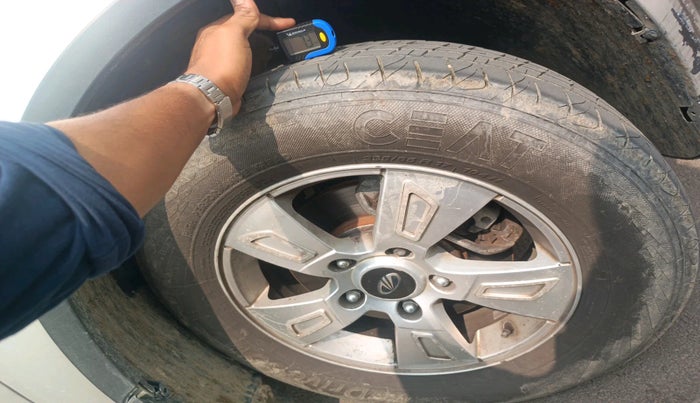 2012 Mahindra XUV500 W8, Diesel, Manual, 1,33,991 km, tyre