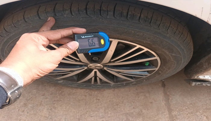 2019 Volkswagen Vento HIGHLINE PETROL AT, Petrol, Automatic, 79,661 km, tyre