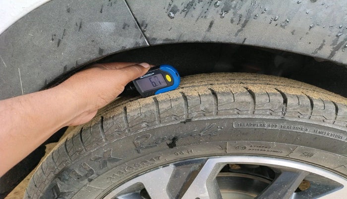 2025 Hyundai Creta SX (O) 1.5 PETROL, Petrol, Manual, 8,028 km, tyre