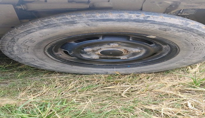 2023 Mahindra Bolero B6, Diesel, Manual, 74,216 km, tyre