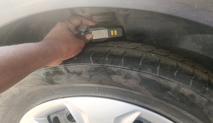 2019 Hyundai Creta E PLUS 1.6 PETROL, Petrol, Manual, 88,341 km, tyre