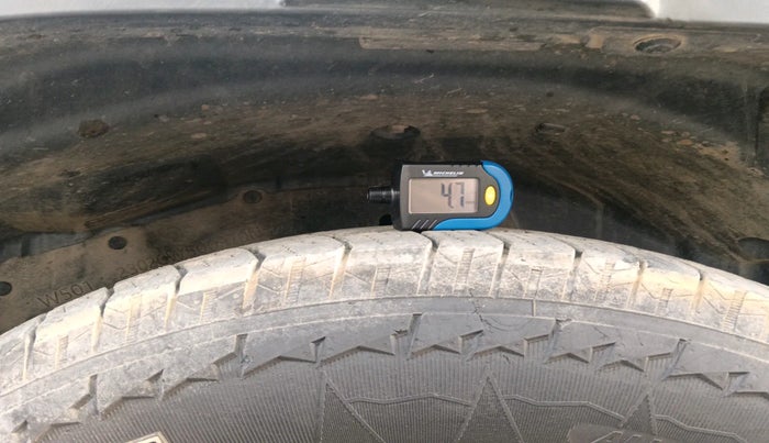 2023 Mahindra Thar LX D AT 4WD HT, Diesel, Automatic, 57,191 km, tyre