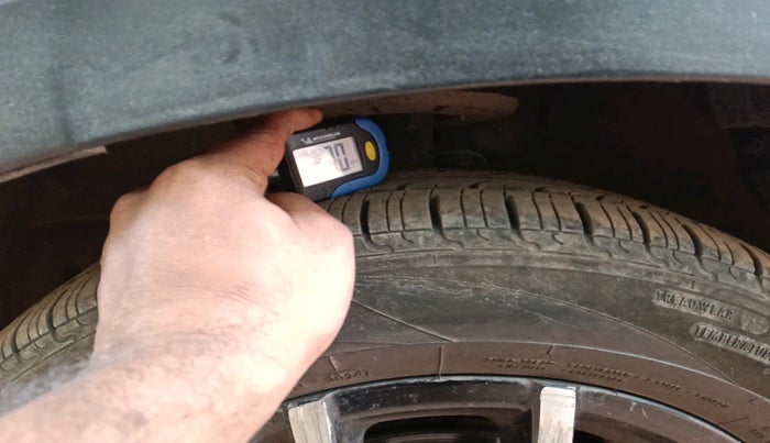 2018 Mahindra KUV 100 NXT K8 P 6 STR, Petrol, Manual, 86,361 km, tyre