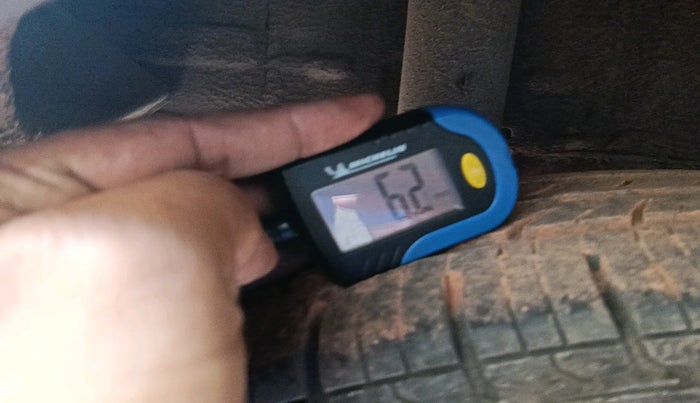 2018 Mahindra KUV 100 NXT K8 P 6 STR, Petrol, Manual, 86,361 km, tyre