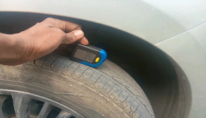 2019 Maruti Ertiga ZXI SHVS, Petrol, Manual, 82,357 km, tyre