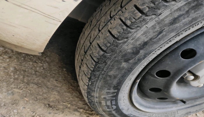 2019 Hyundai NEW SANTRO MAGNA, Petrol, Manual, 1,25,369 km, tyre